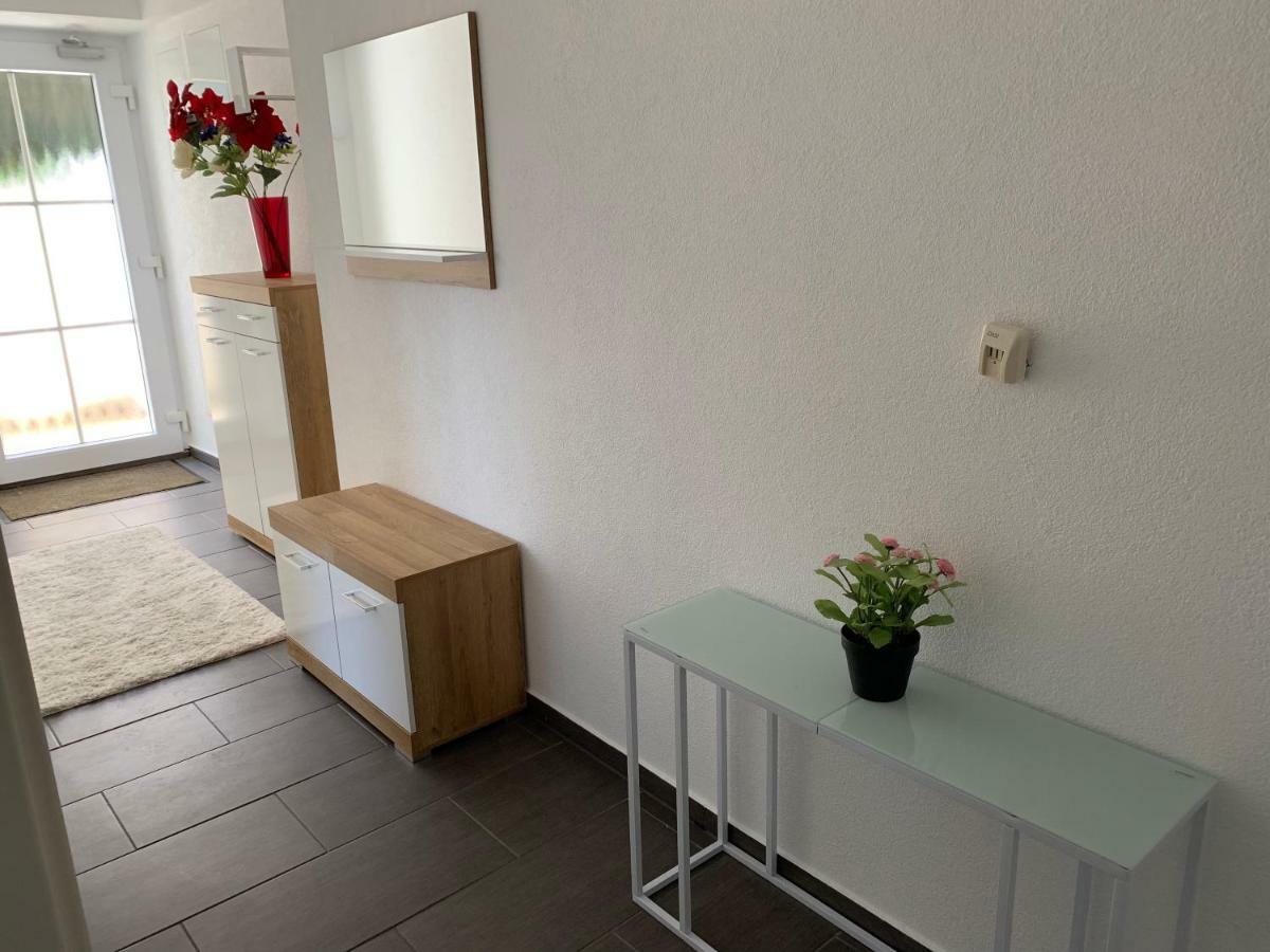 Terrassenwohnung In Estenfeld Bei Wuerzburg エクステリア 写真