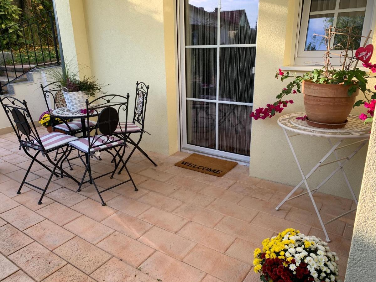 Terrassenwohnung In Estenfeld Bei Wuerzburg エクステリア 写真